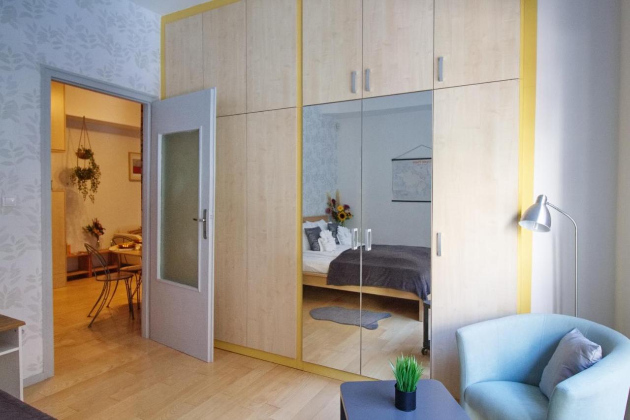 Urban Bourbon Apartamento Budapest Exterior foto