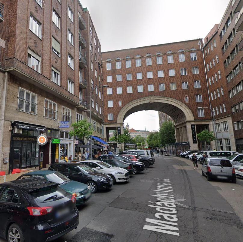 Urban Bourbon Apartamento Budapest Exterior foto
